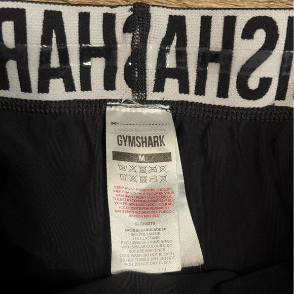 Gymshark | Flex Biker Shorts in Black/White Size Medium - Picture 9 of 9